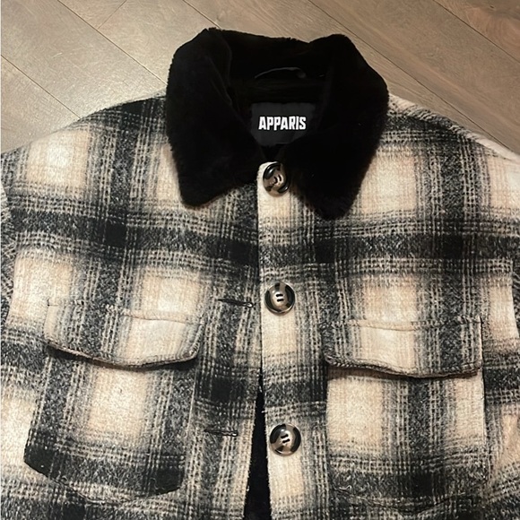 APPARIS FAUX FUR COAT - Picture 2 of 7